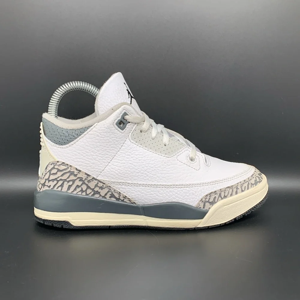 Jordan 3 Retro  PS Hide N Sneak Basketball Shoes FB4416-100 Youth‎ Sz 2.5